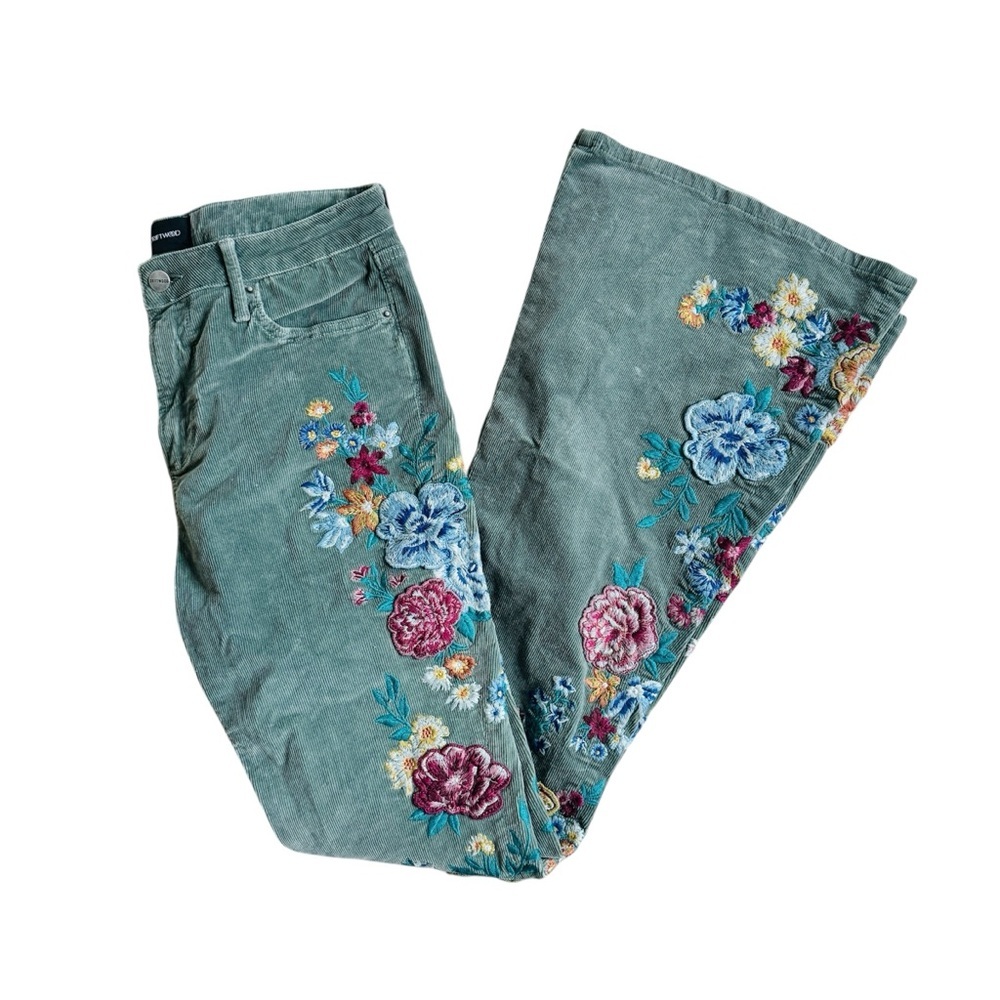 Free People x Driftwood Farrah
Embroidered Cord Flare Jeans Sz 28 - Picture 6 of 10